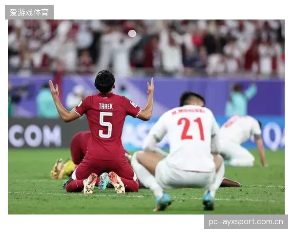 新近在本土加冕亚洲杯冠军的经历，极大提升了卡塔尔全队的士气和团队凝聚力。